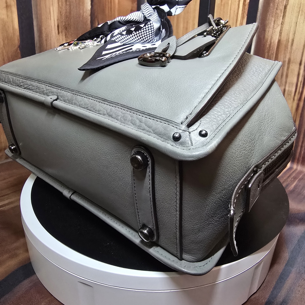 Coach Gray Dreamer Satchel-Top Line-EUC-FULL INCLUSION - Picture 8 of 16